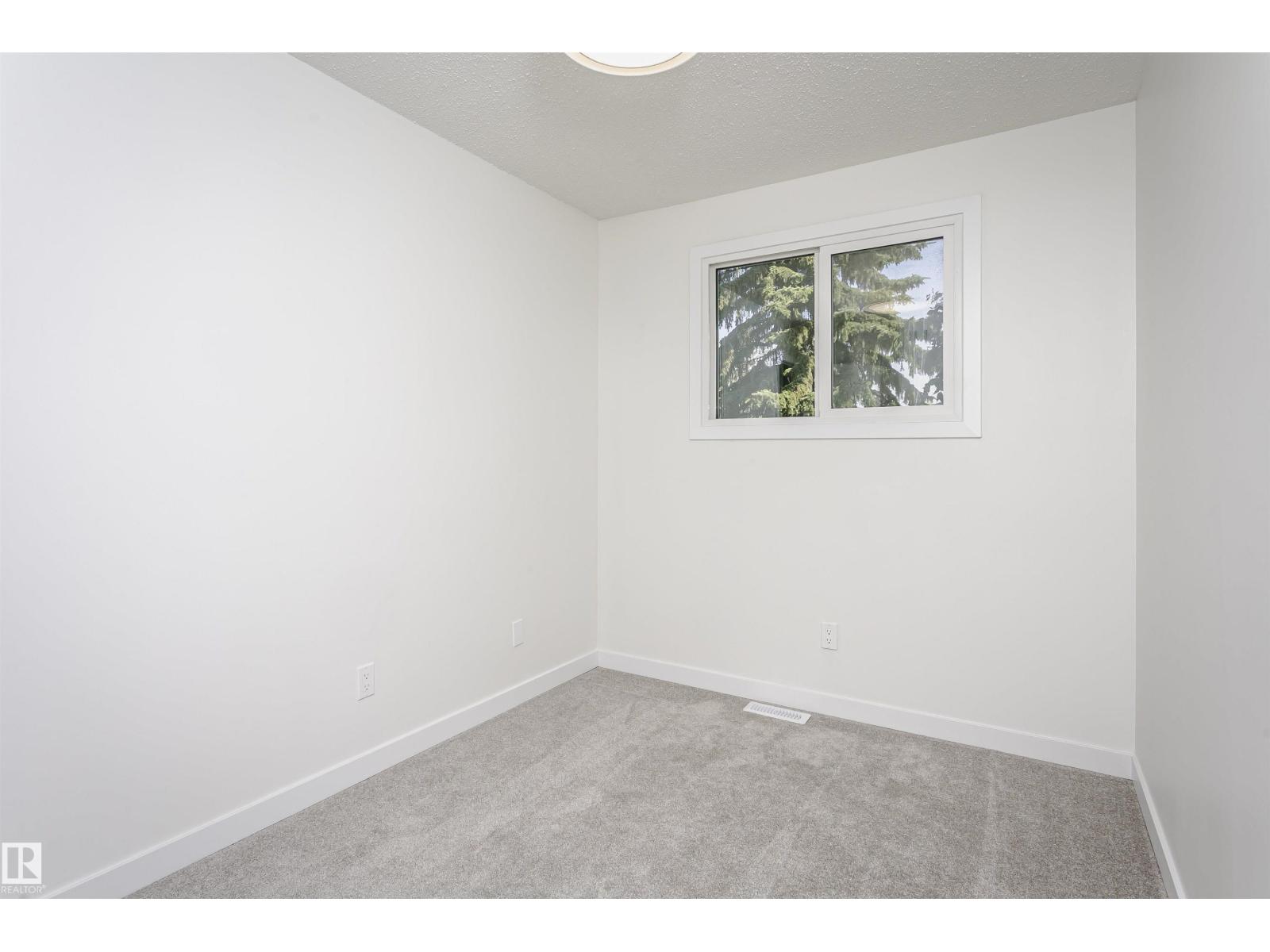 5418 144B AV NW - 29