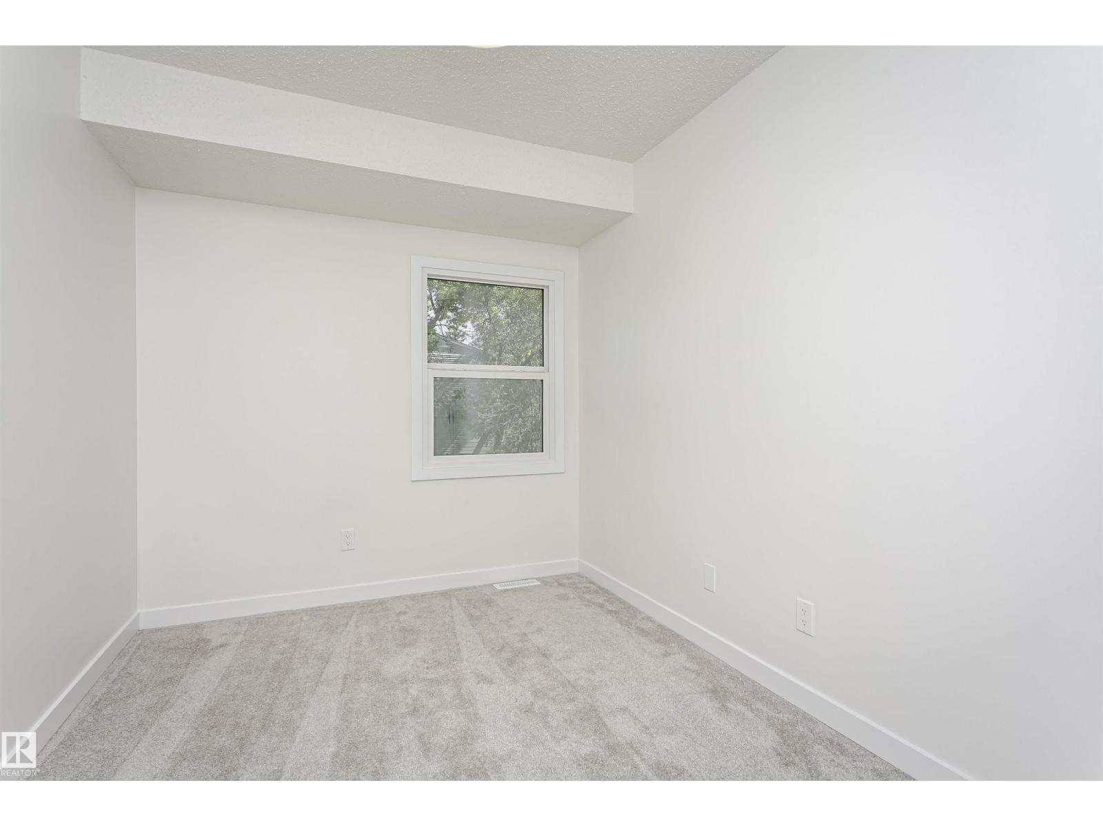 5418 144B AV NW - 32