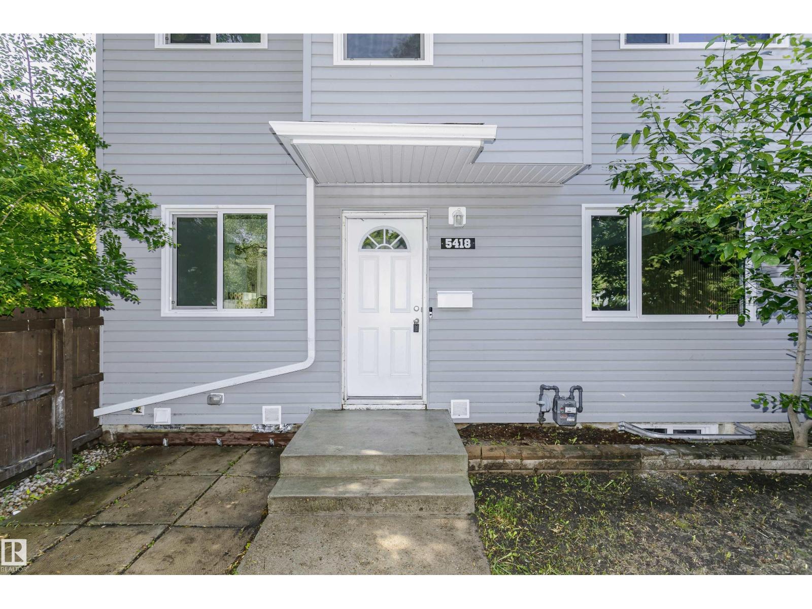 5418 144B AV NW - 4