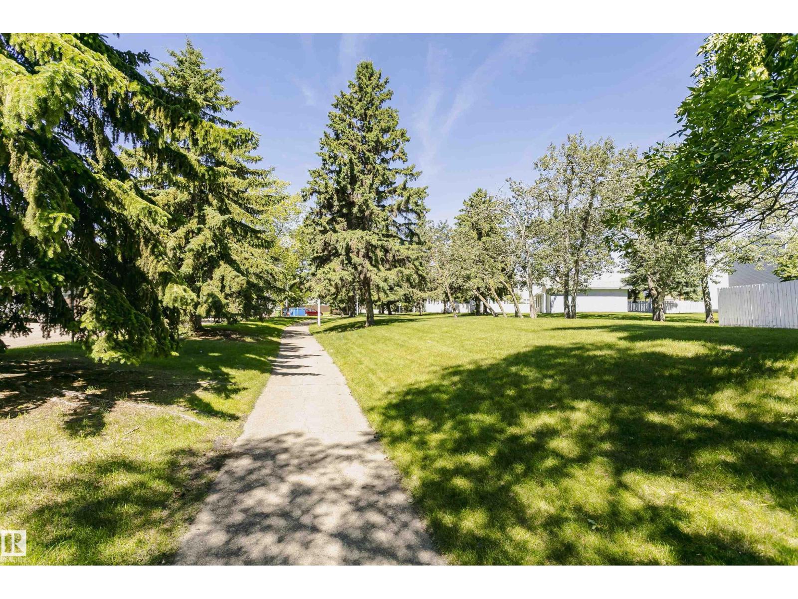 5418 144B AV NW - 41
