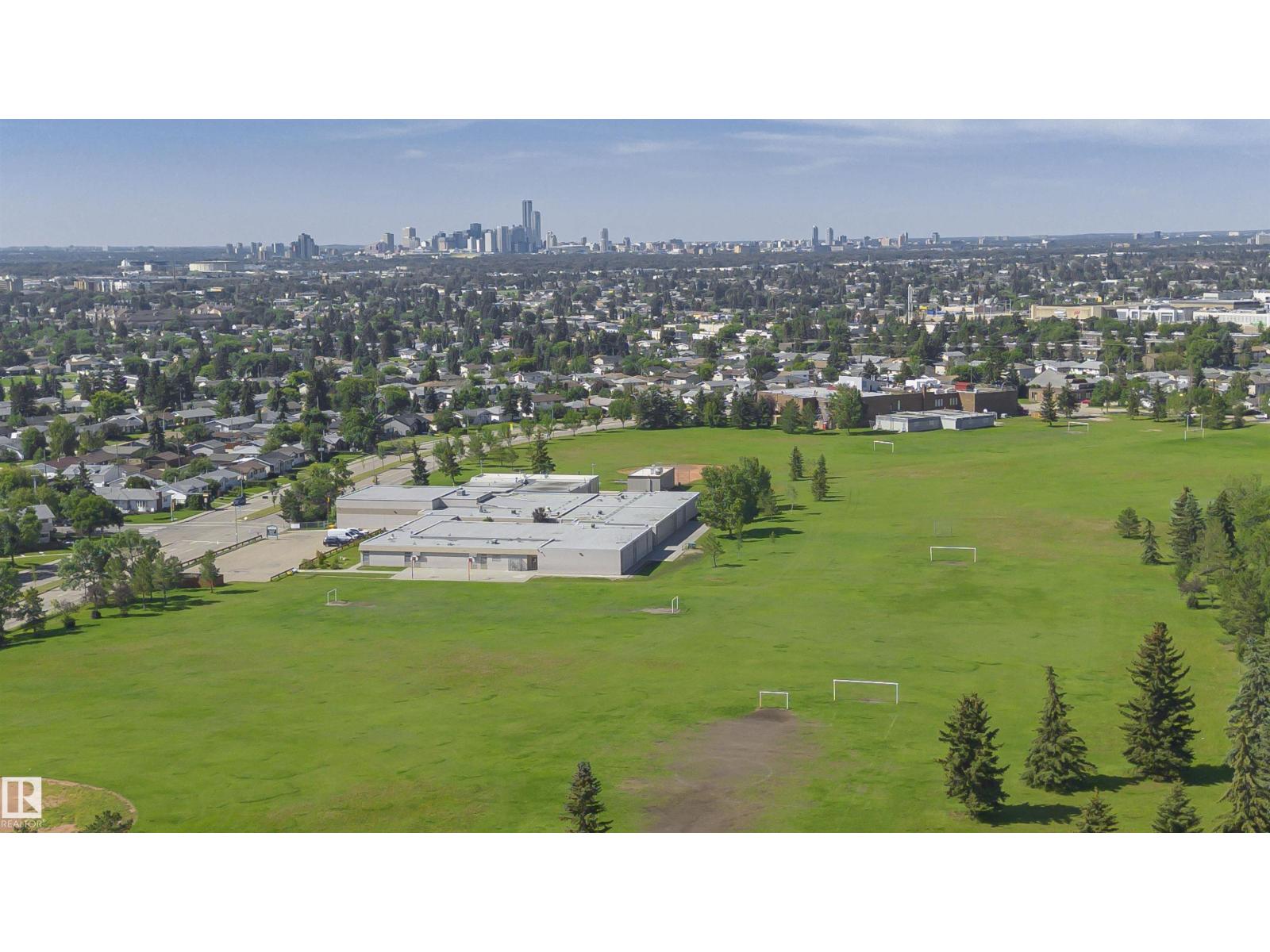 5418 144B AV NW - 46