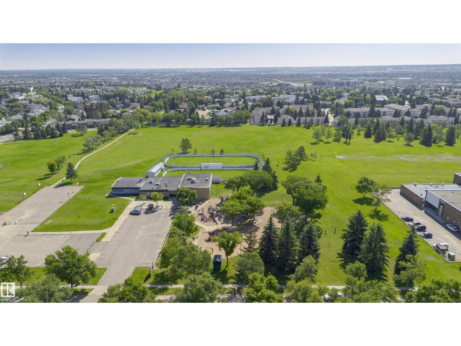 5418 144B AV NW - 49