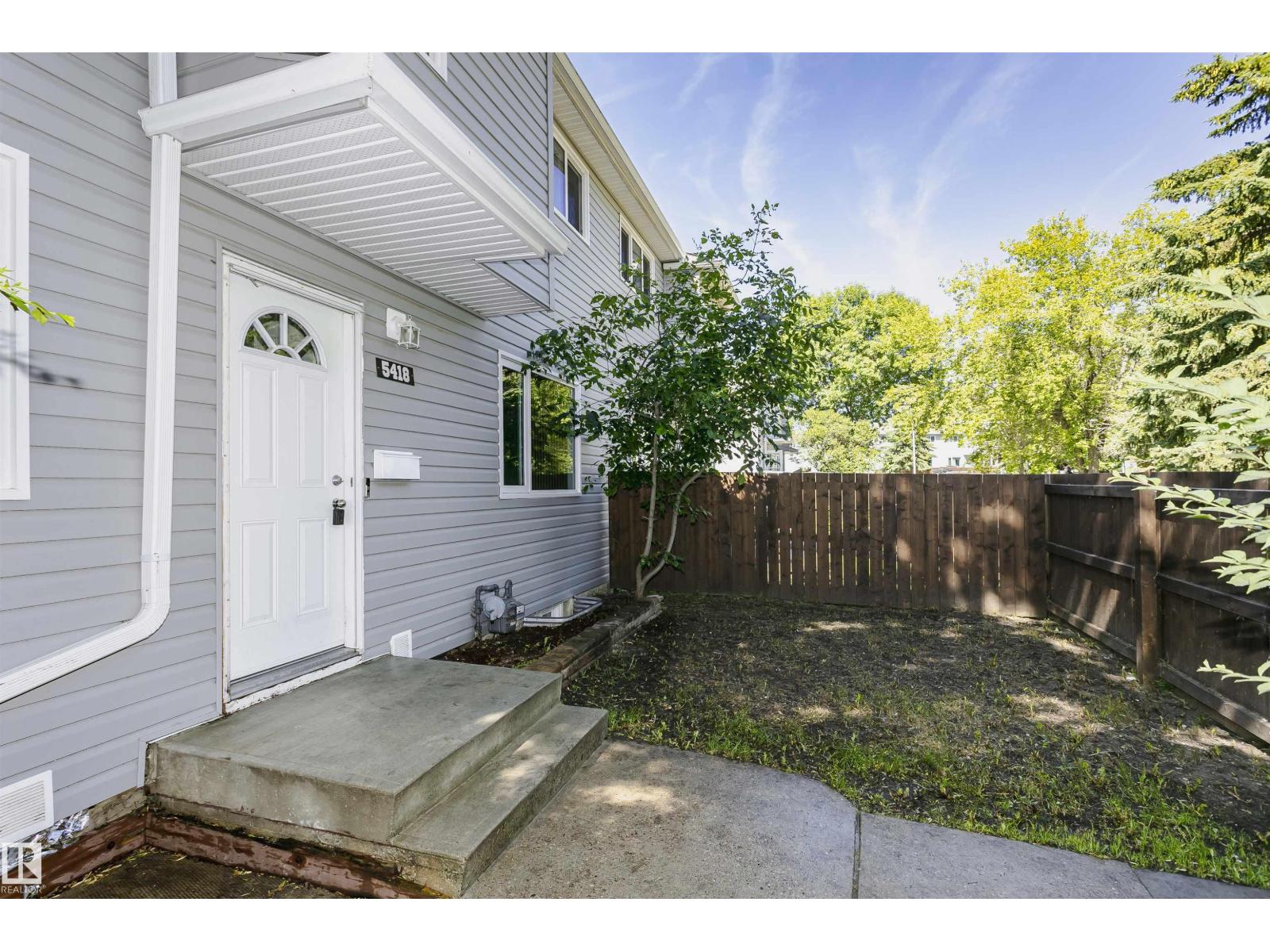 5418 144B AV NW - 5