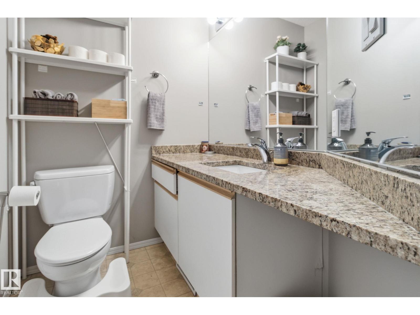 10718 122 ST NW - 17