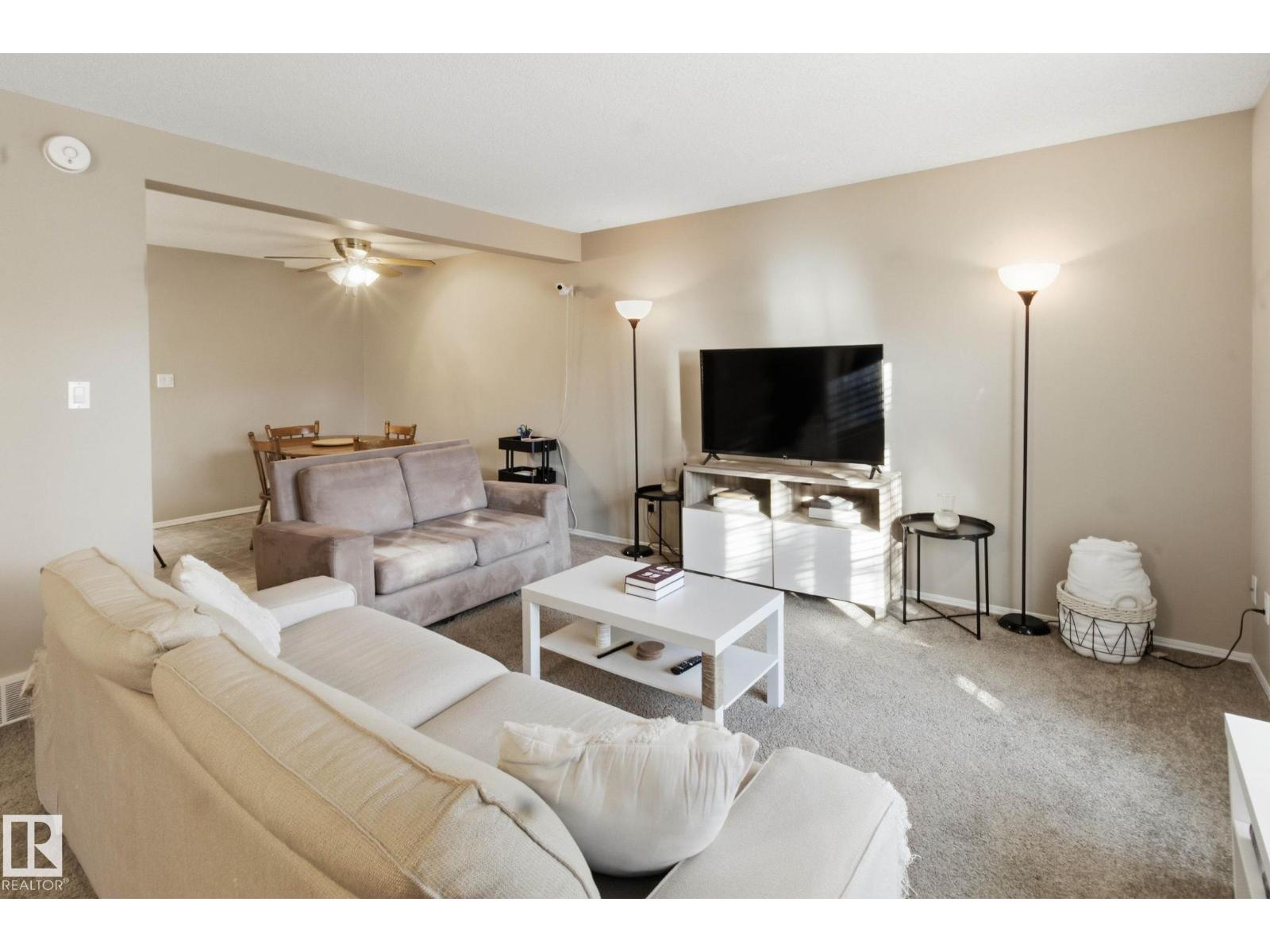 10718 122 ST NW - 4