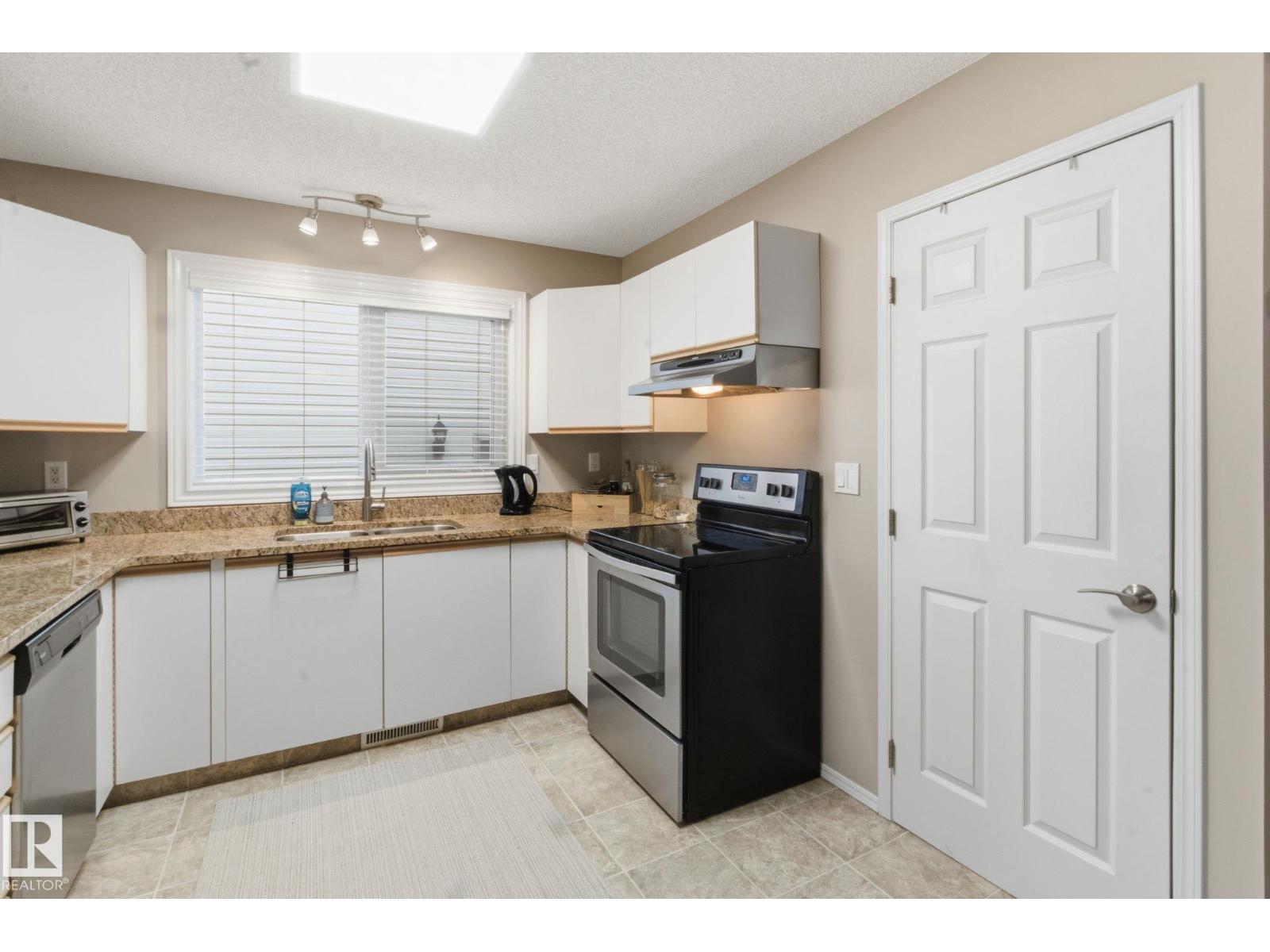 10718 122 ST NW - 8