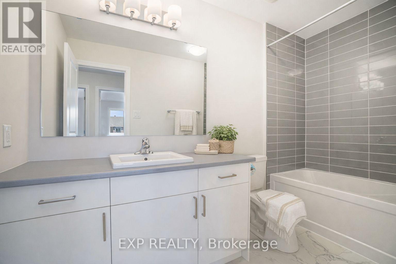 74 RICHELIEU STREET, Ottawa. Luxury613. By Peter Sagos - Image 24