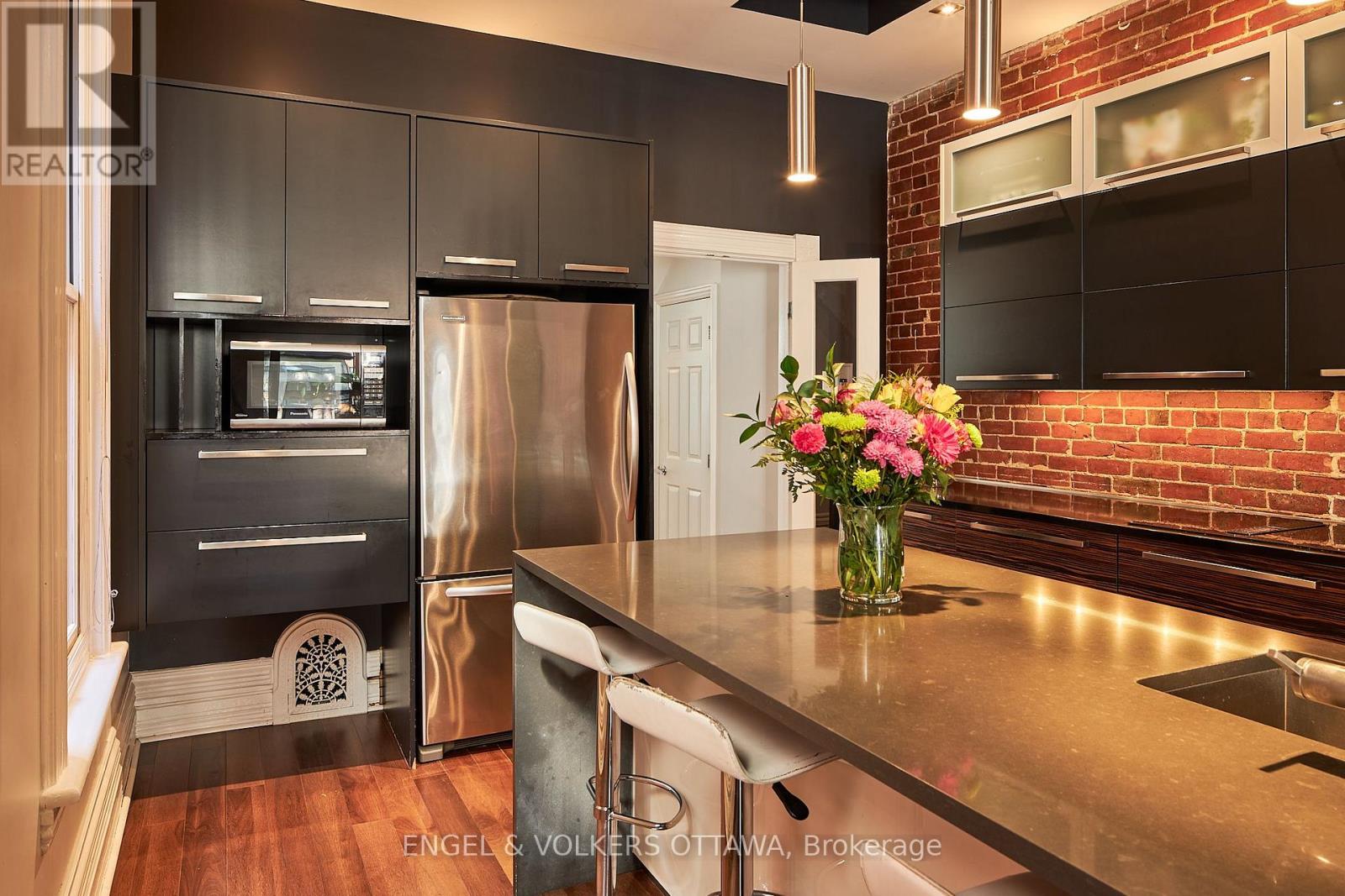 103 JAMES STREET, Ottawa. Luxury613. By Peter Sagos - Image 8