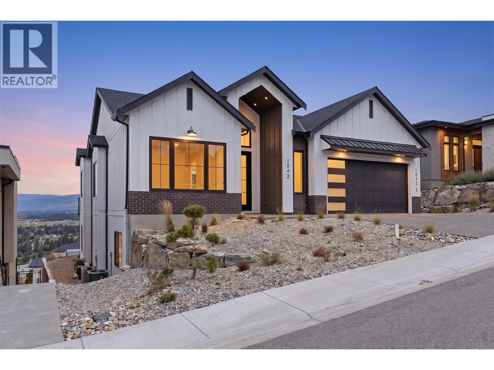 1042 Emslie Street - 49