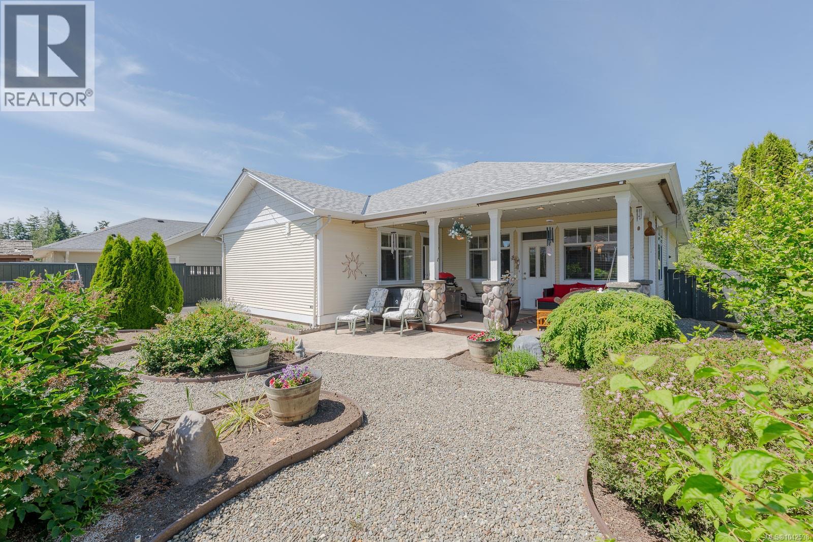 1085 Tara Cres - 20