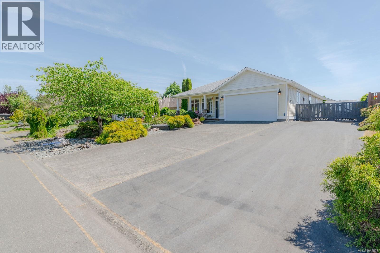 1085 Tara Cres - 46