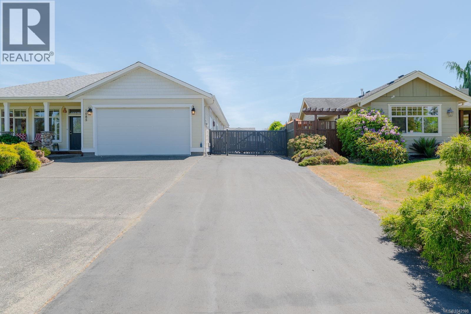 1085 Tara Cres - 47