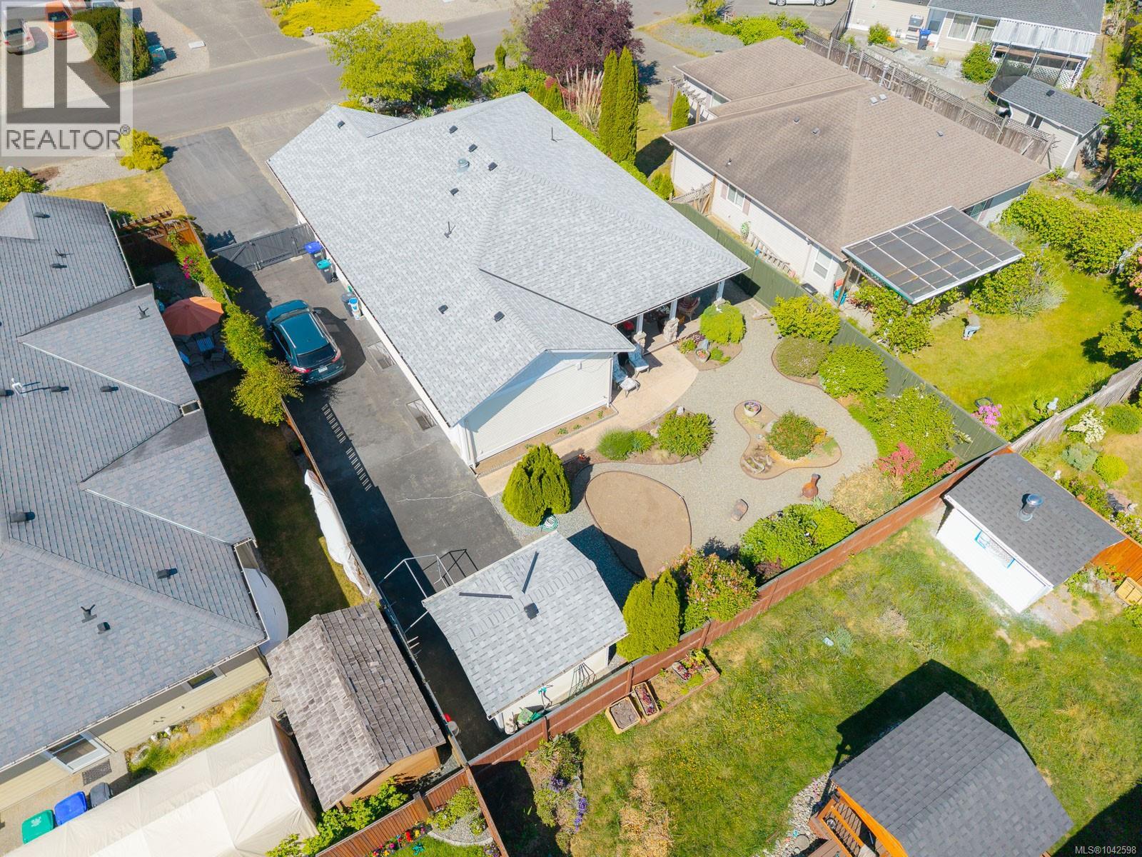 1085 Tara Cres - 54