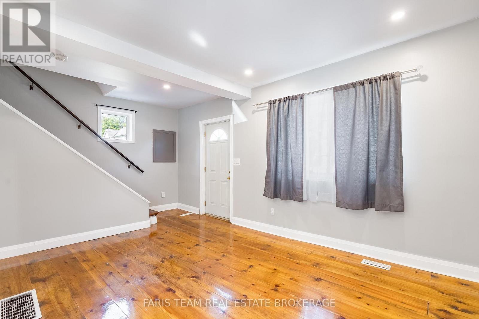 277 GLOUCESTER STREET - 11