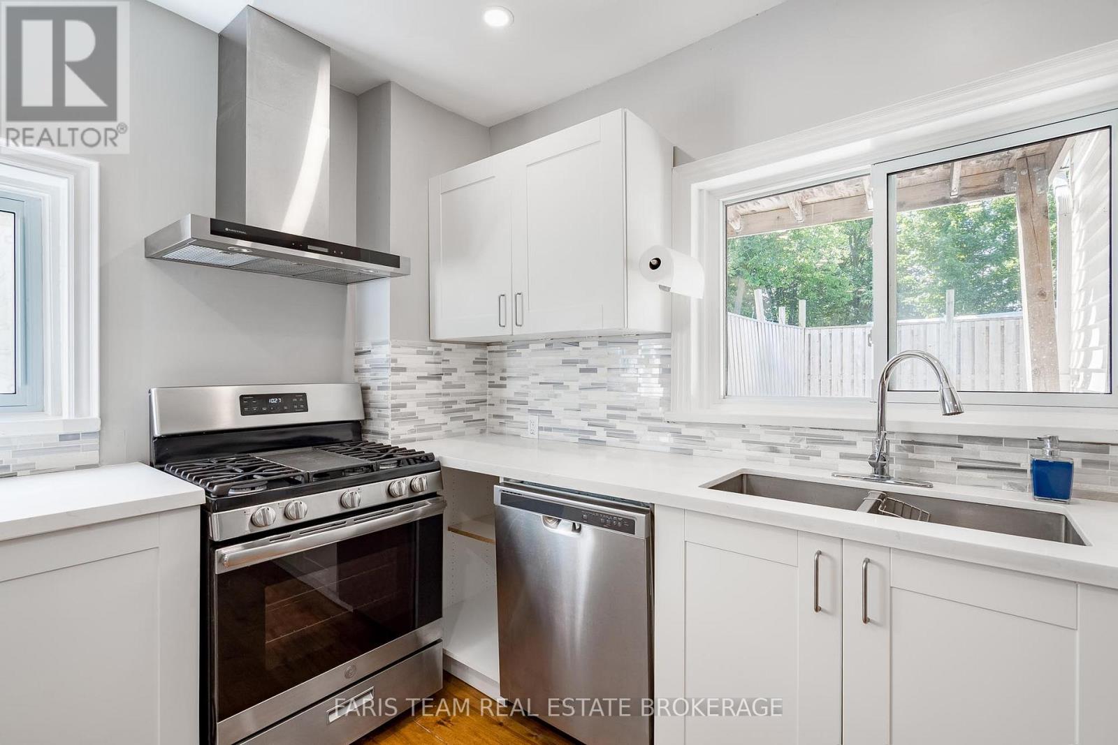 277 GLOUCESTER STREET - 6