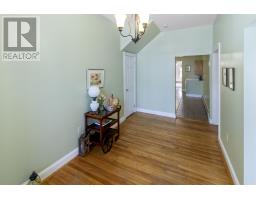 Bath (# pieces 1-6) - 1 202-204 Euston Street, Charlottetown, PE C1A1W8 Photo 8