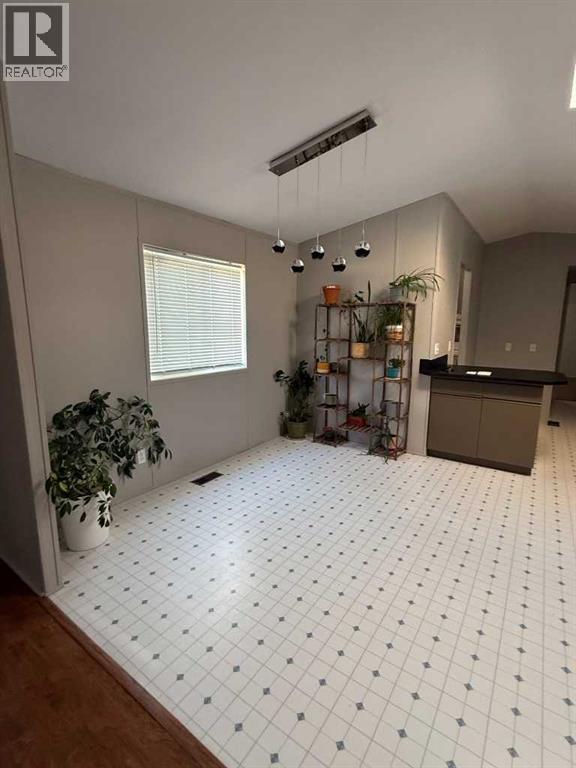 9904 107 Street - 6