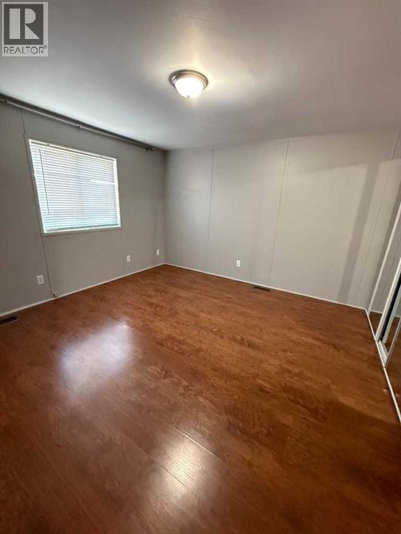 9904 107 Street - 7