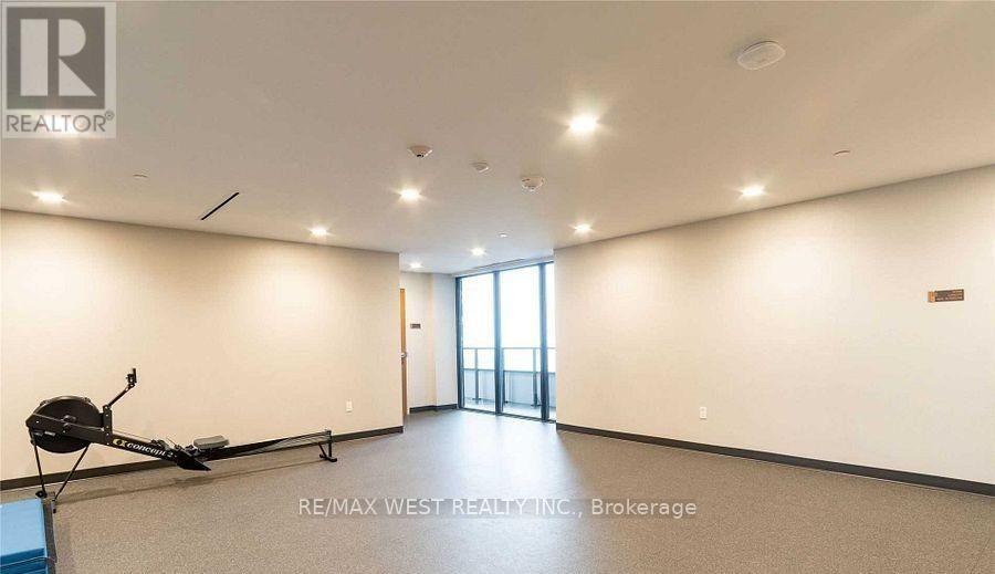 #5111 30 SHORE BREEZE DRIVE - 39