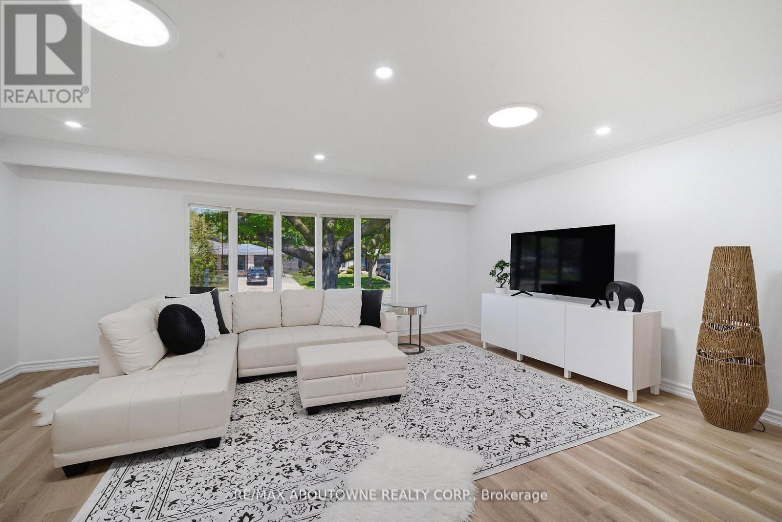 2306 DEVON ROAD - 6