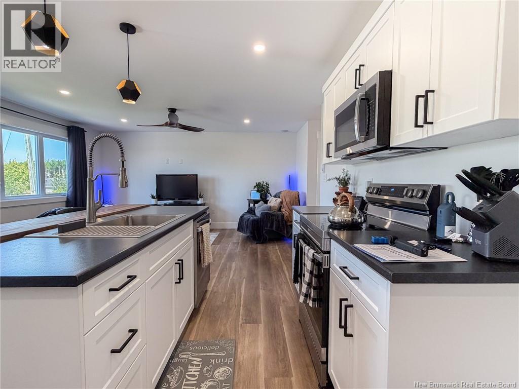 101 & 105 Glennorth Street - 18