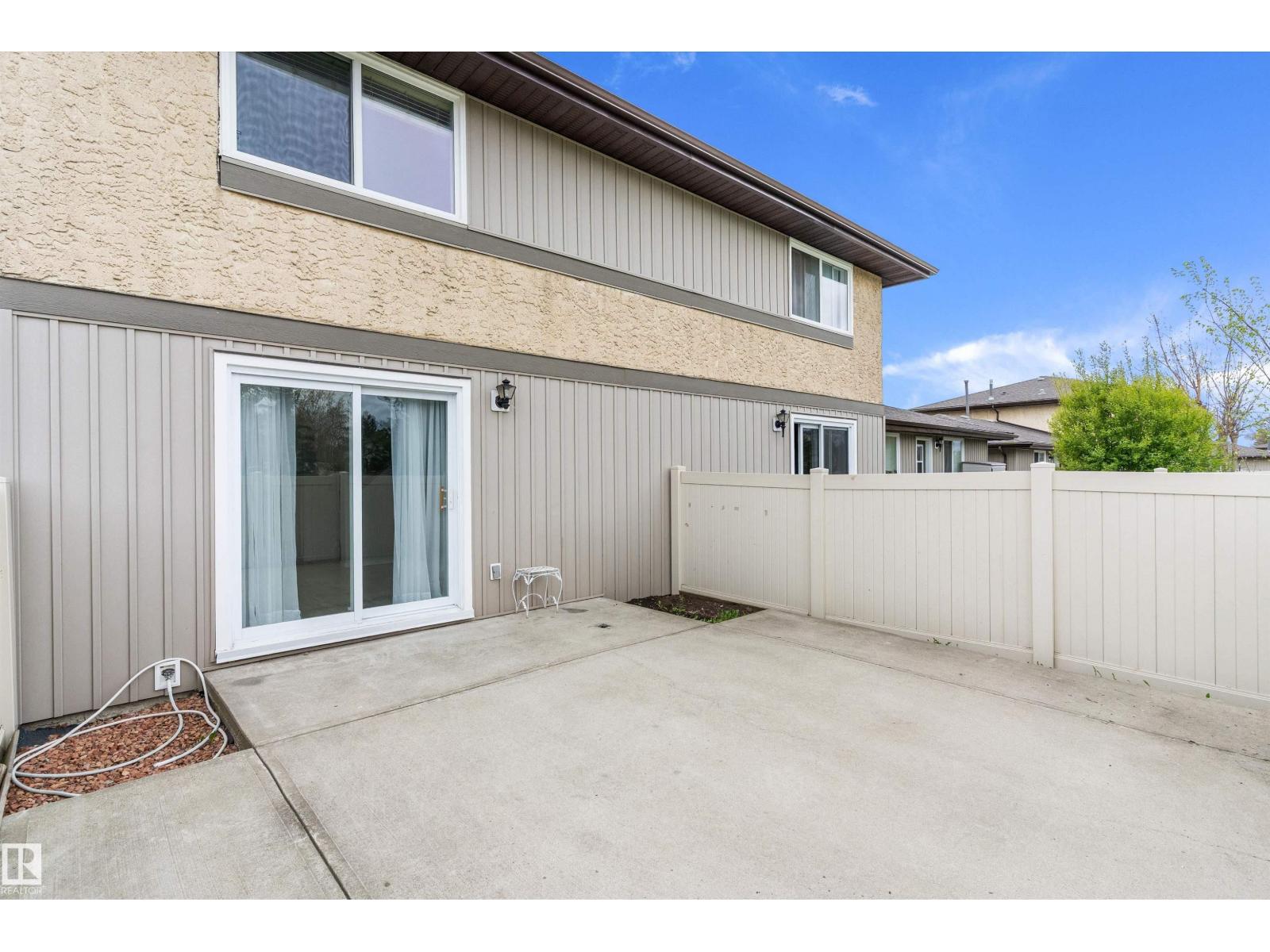 #101 8930 99 AV - 31