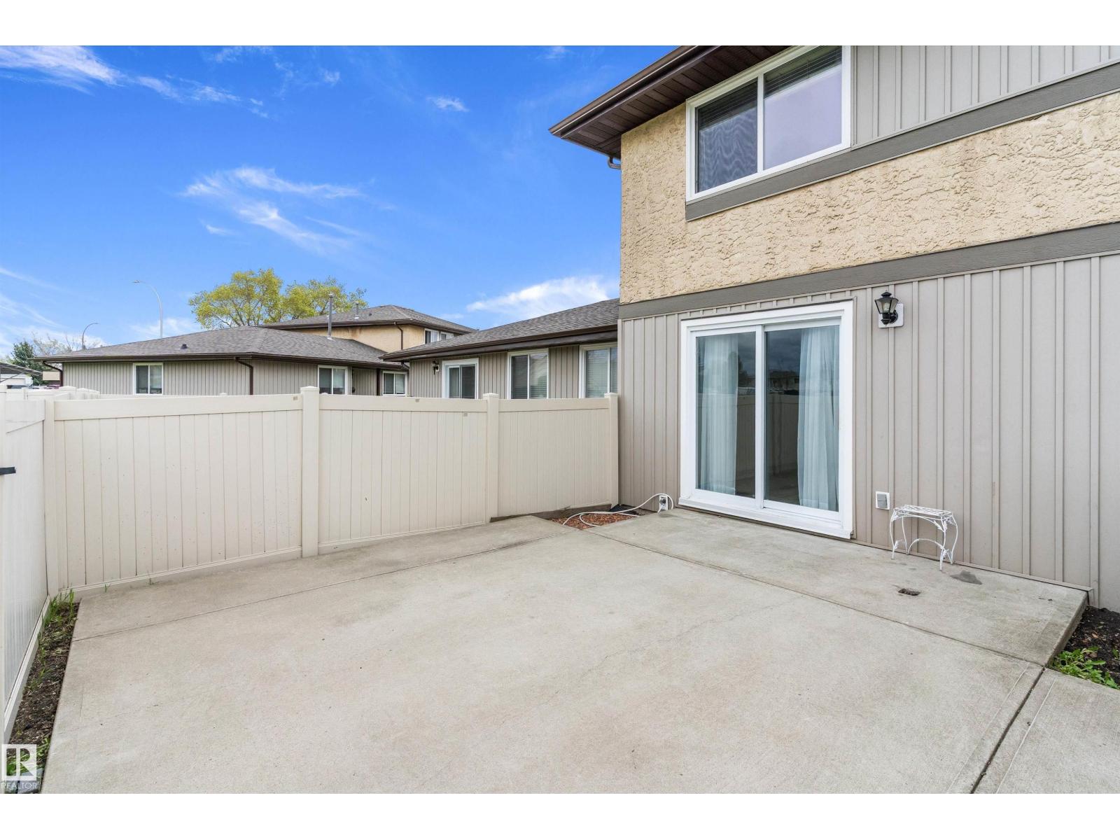 #101 8930 99 AV - 32