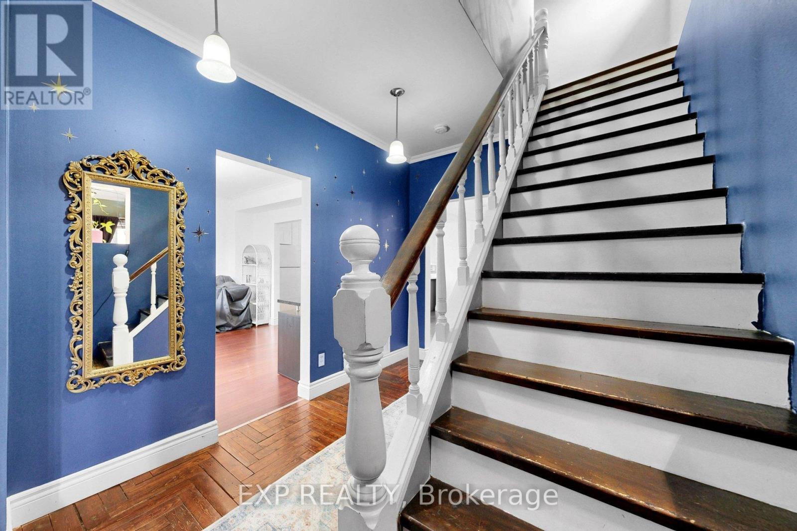 348 ELGIN STREET W - 13