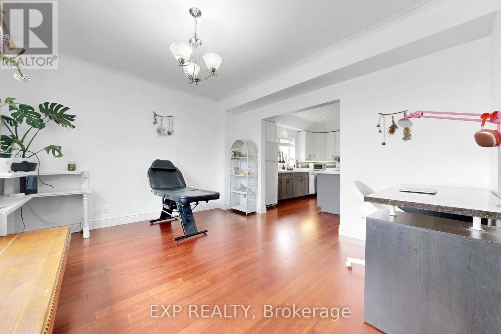 348 ELGIN STREET W - 14