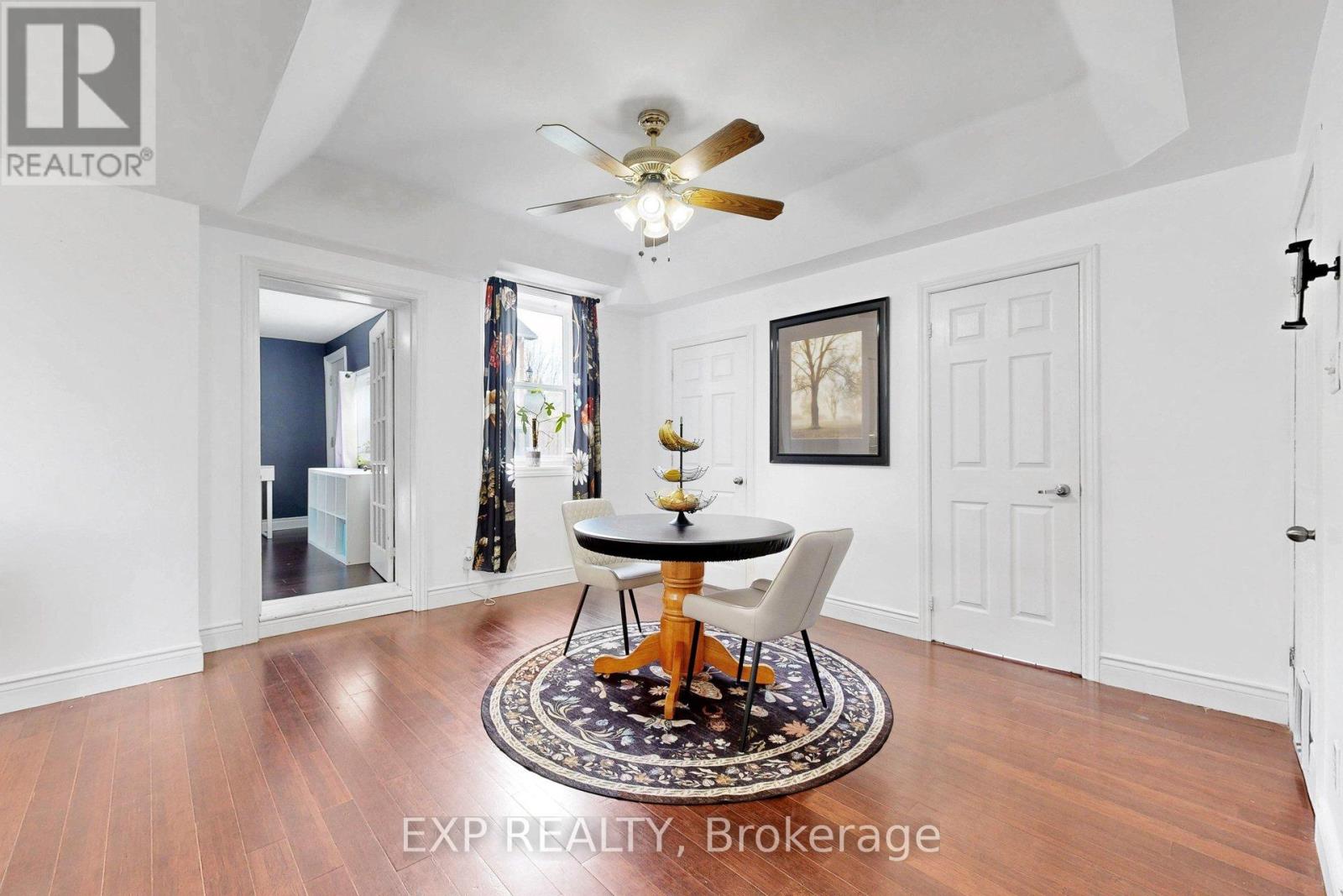 348 ELGIN STREET W - 19