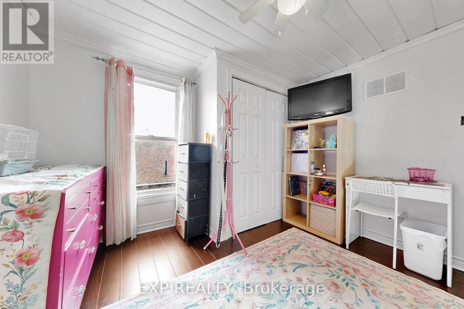 348 ELGIN STREET W - 39