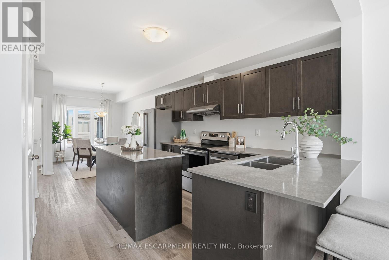 #UNIT 5 124 COMPASS TRAIL - 7