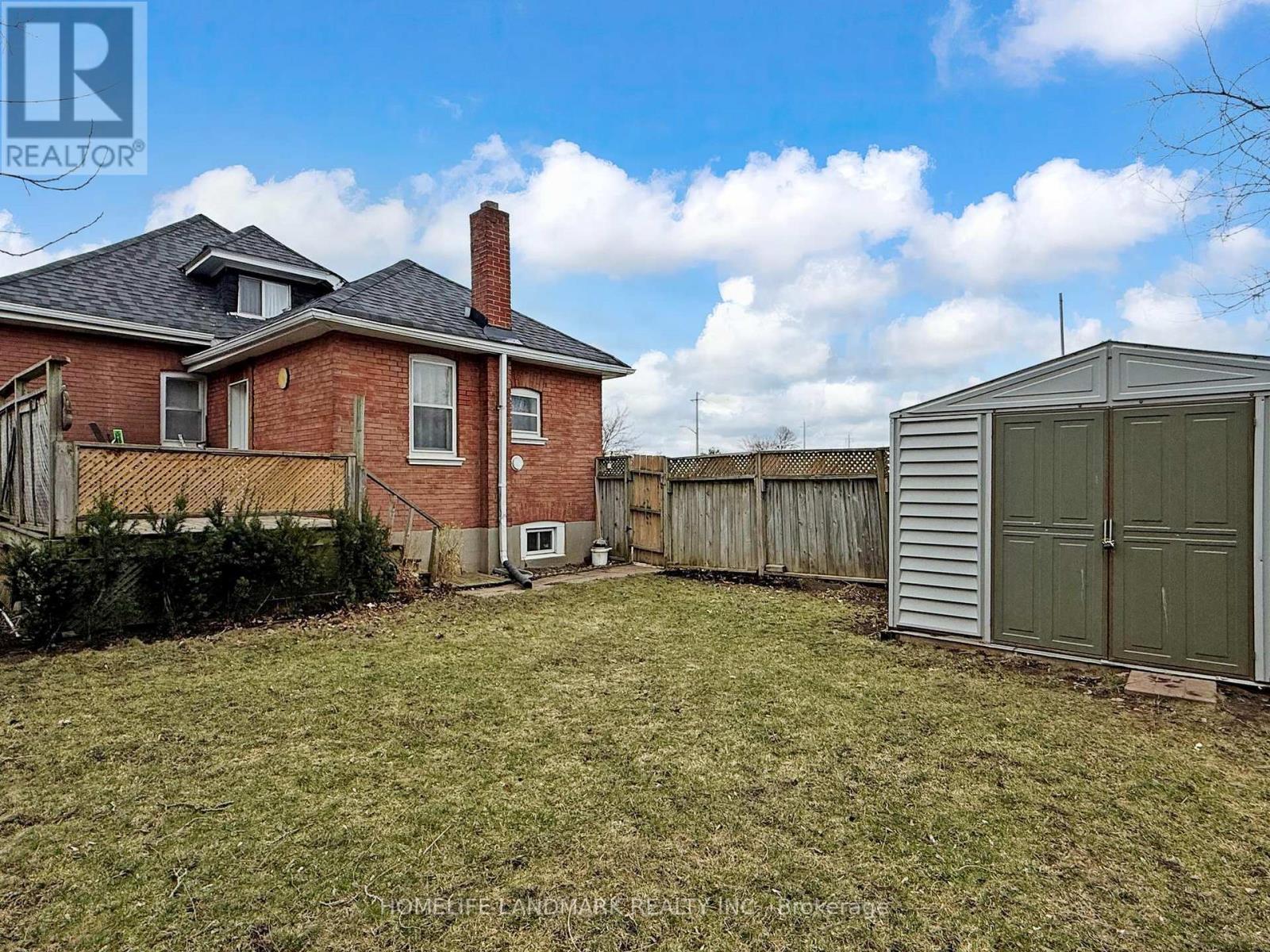 674 COLBORNE STREET E - 19
