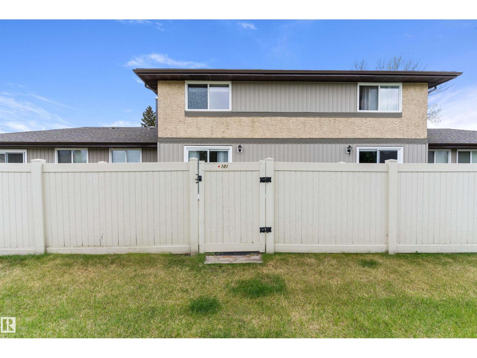 #101 8930 99 AV - 33