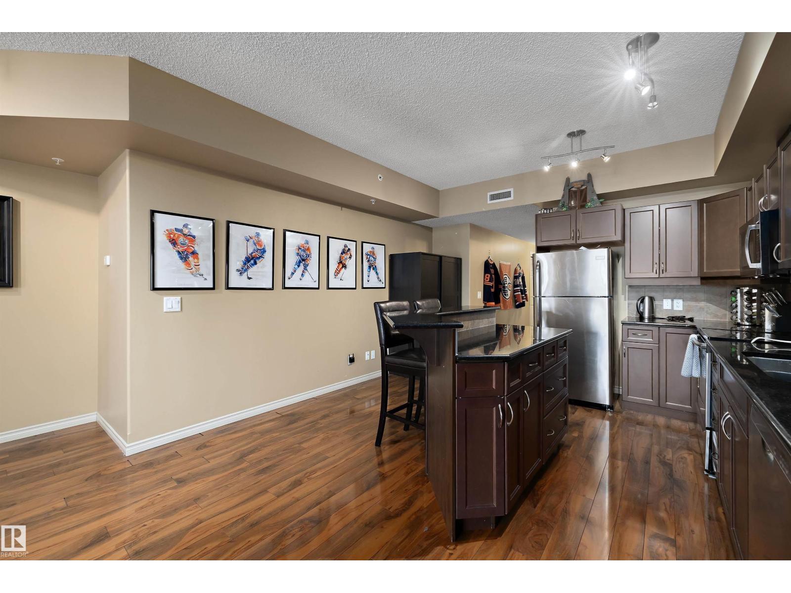 #307 10303 111 ST NW - 7