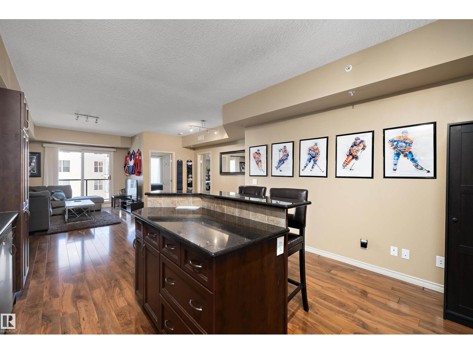 #307 10303 111 ST NW - 8