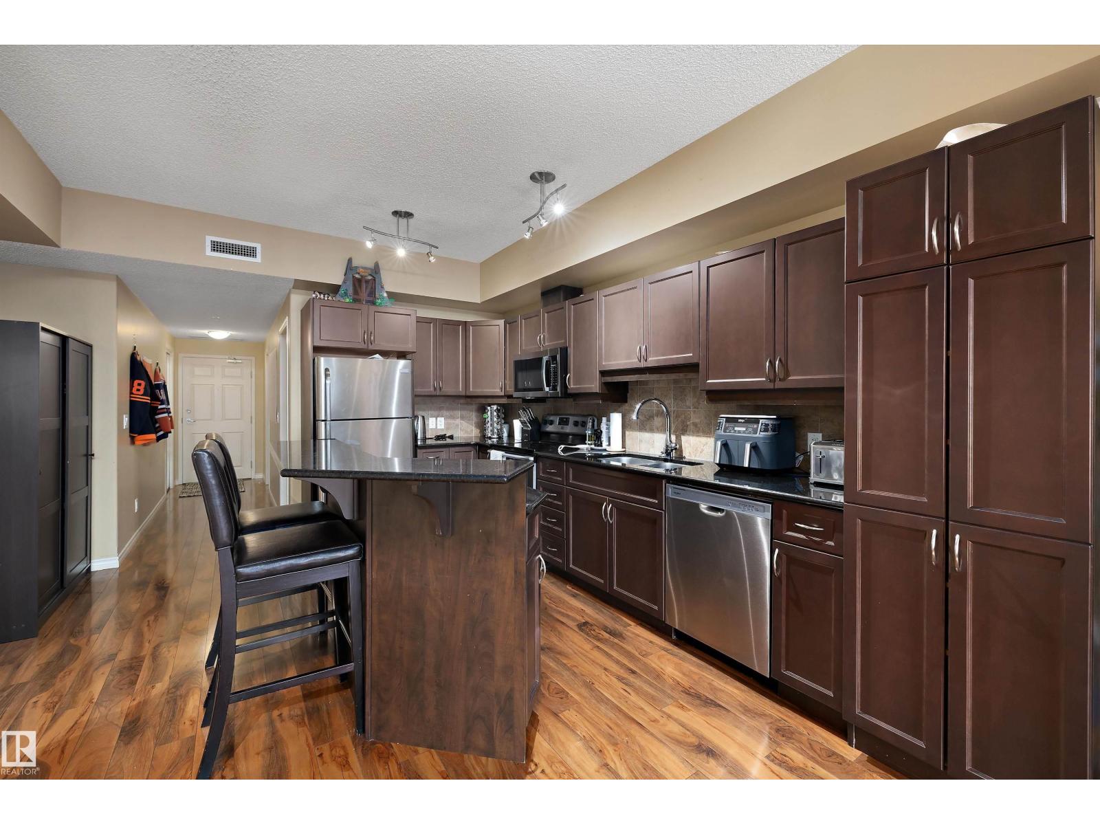 #307 10303 111 ST NW - 9