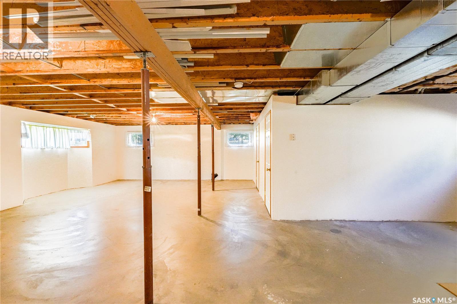 126 5th AVENUE W - 31
