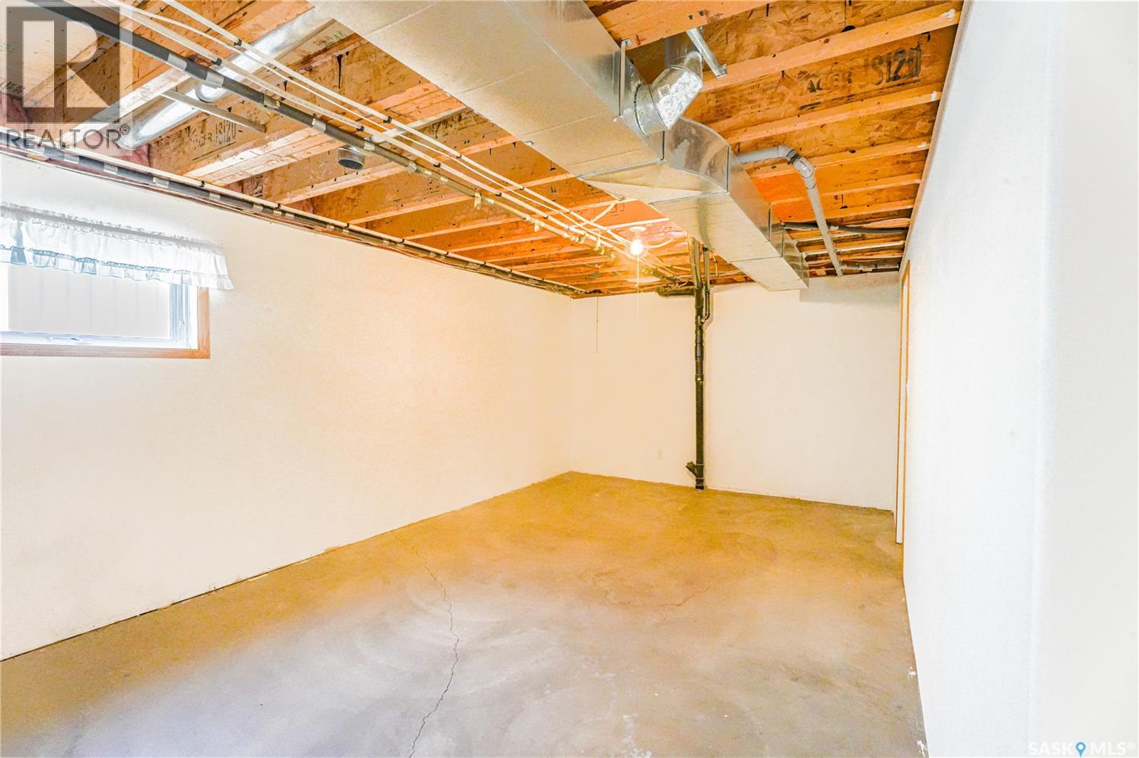 126 5th AVENUE W - 35