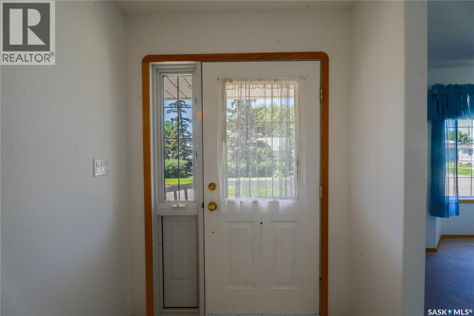 126 5th AVENUE W - 6