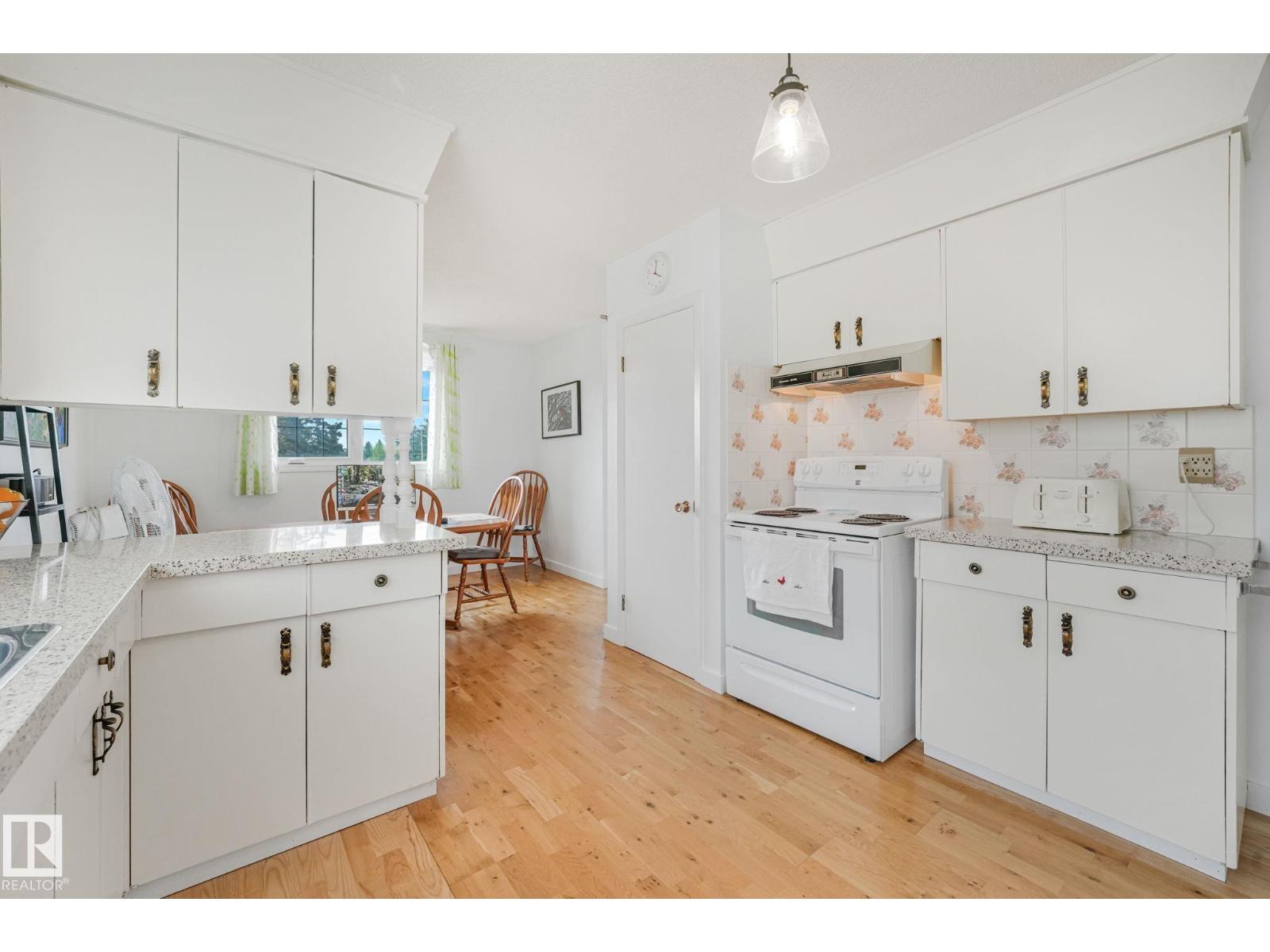 14203 74 ST NW - 15