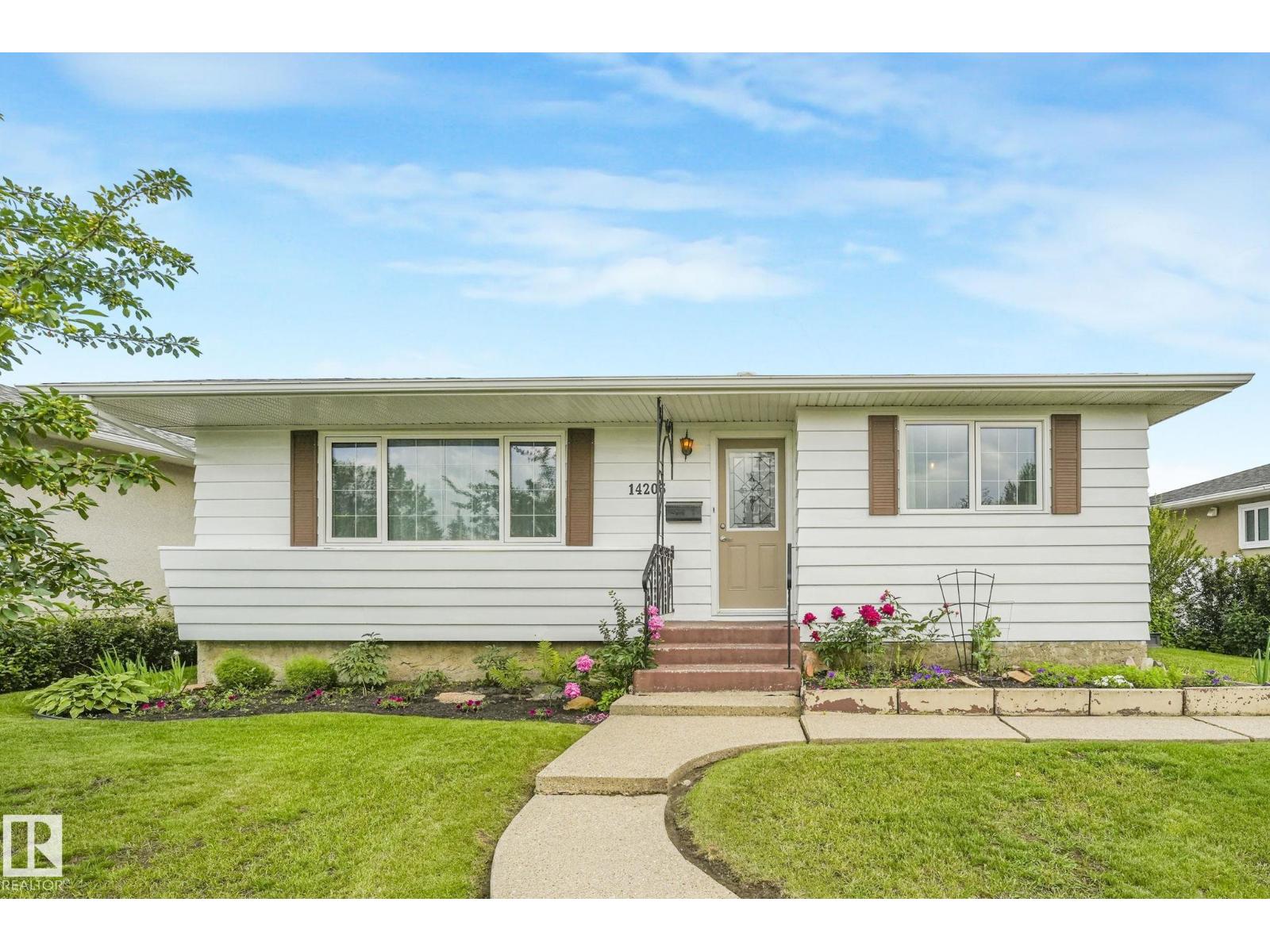 14203 74 ST NW - 1
