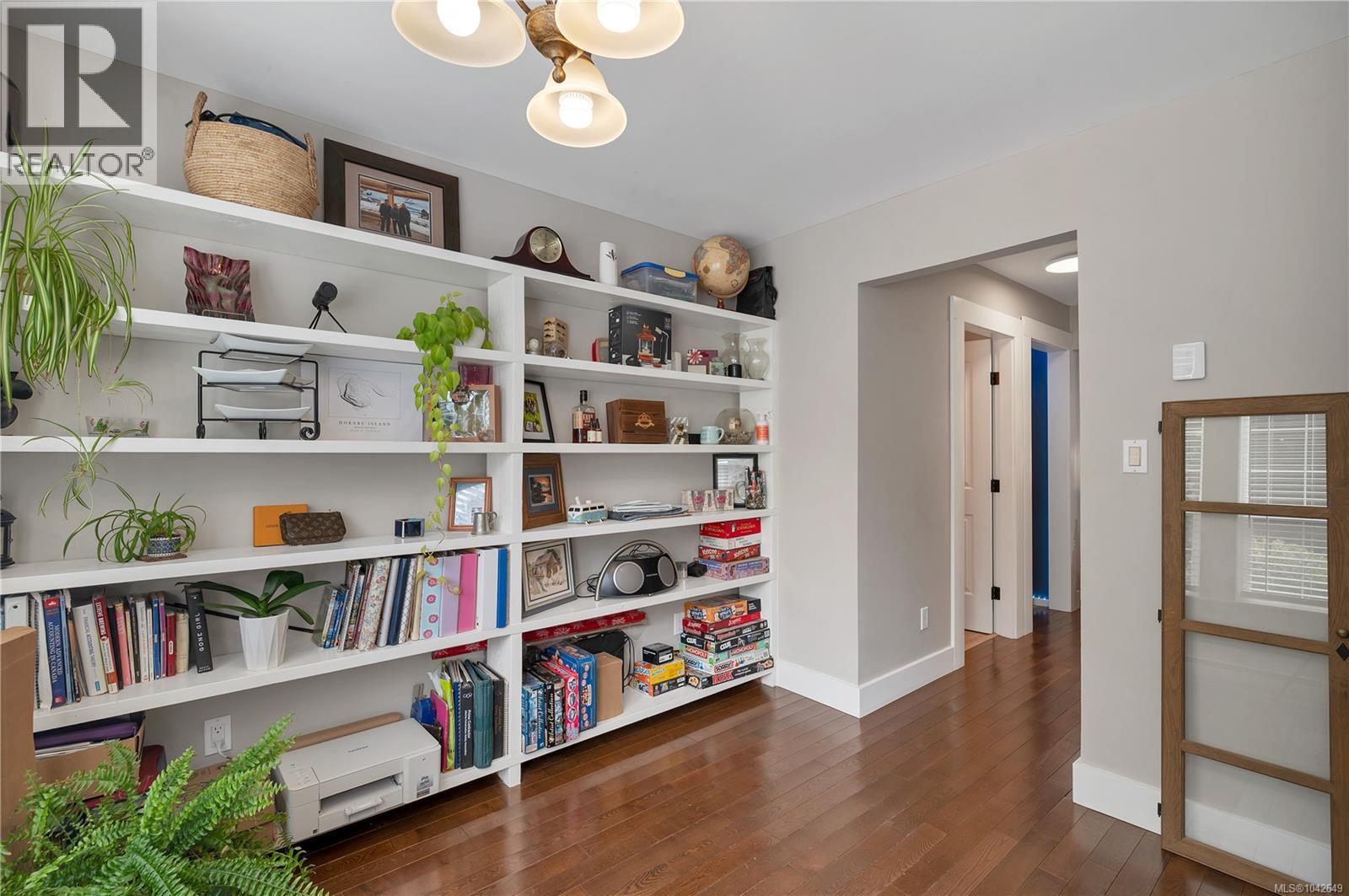 212 Seabreeze Dr - 17
