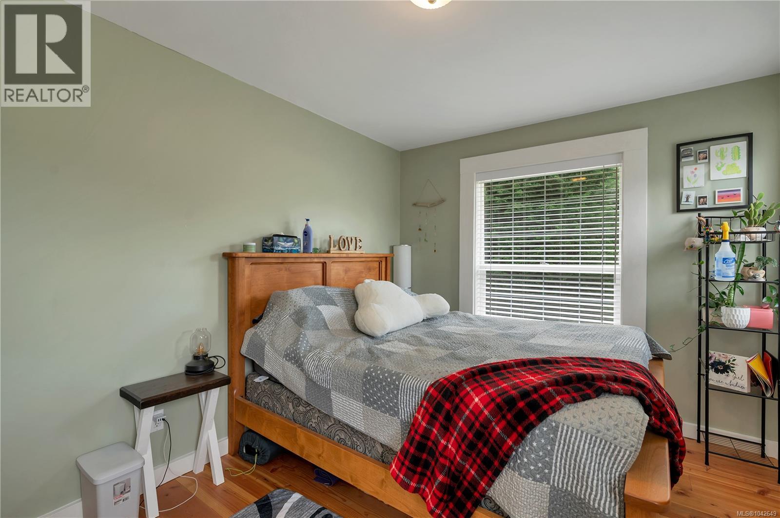 212 Seabreeze Dr - 38