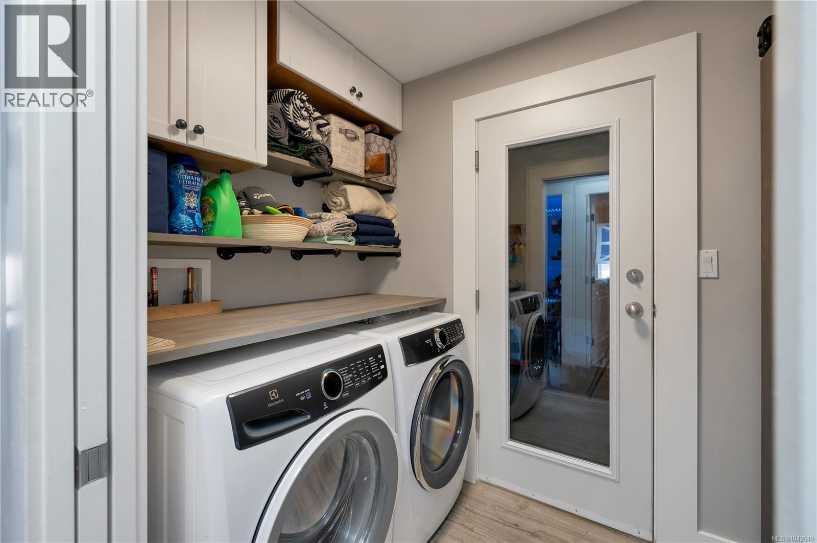 212 Seabreeze Dr - 13
