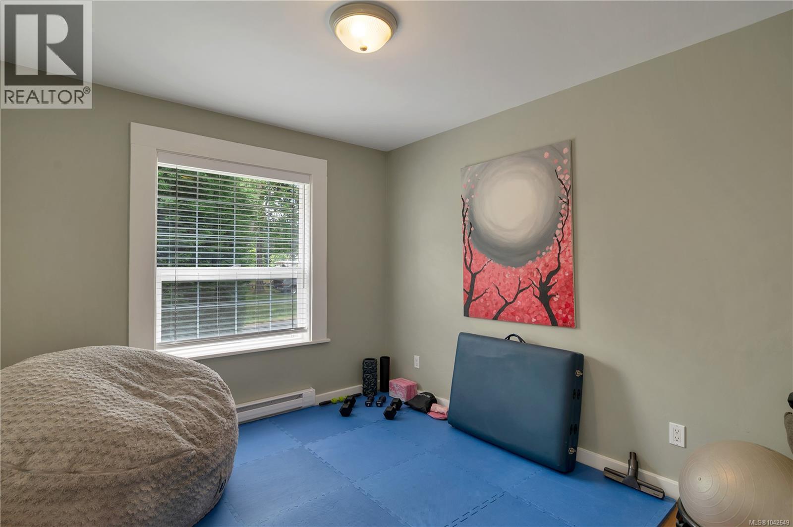 212 Seabreeze Dr - 37