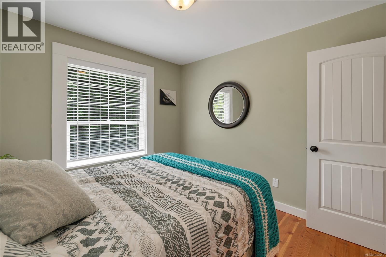 212 Seabreeze Dr - 36