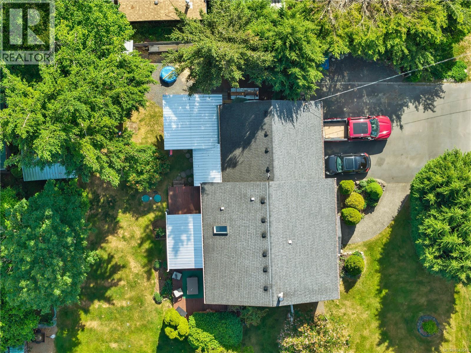 212 Seabreeze Dr - 57