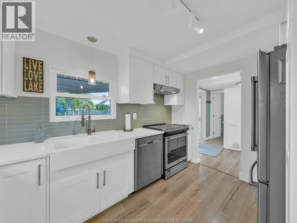 320 LAKEVIEW AVENUE - 18