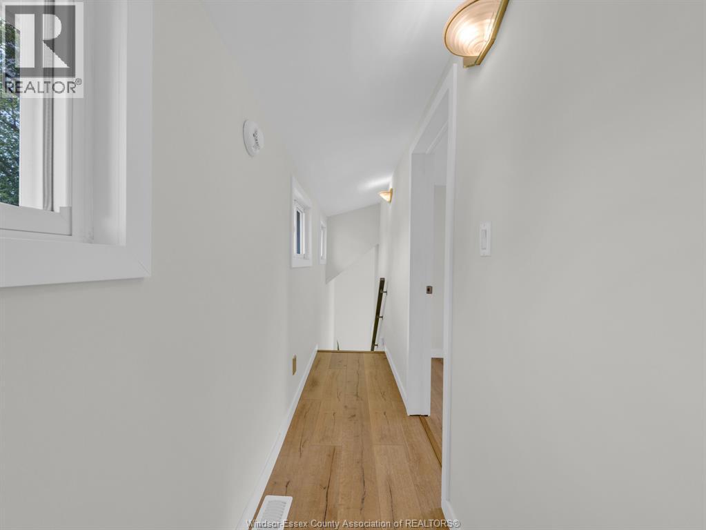 320 LAKEVIEW AVENUE - 30
